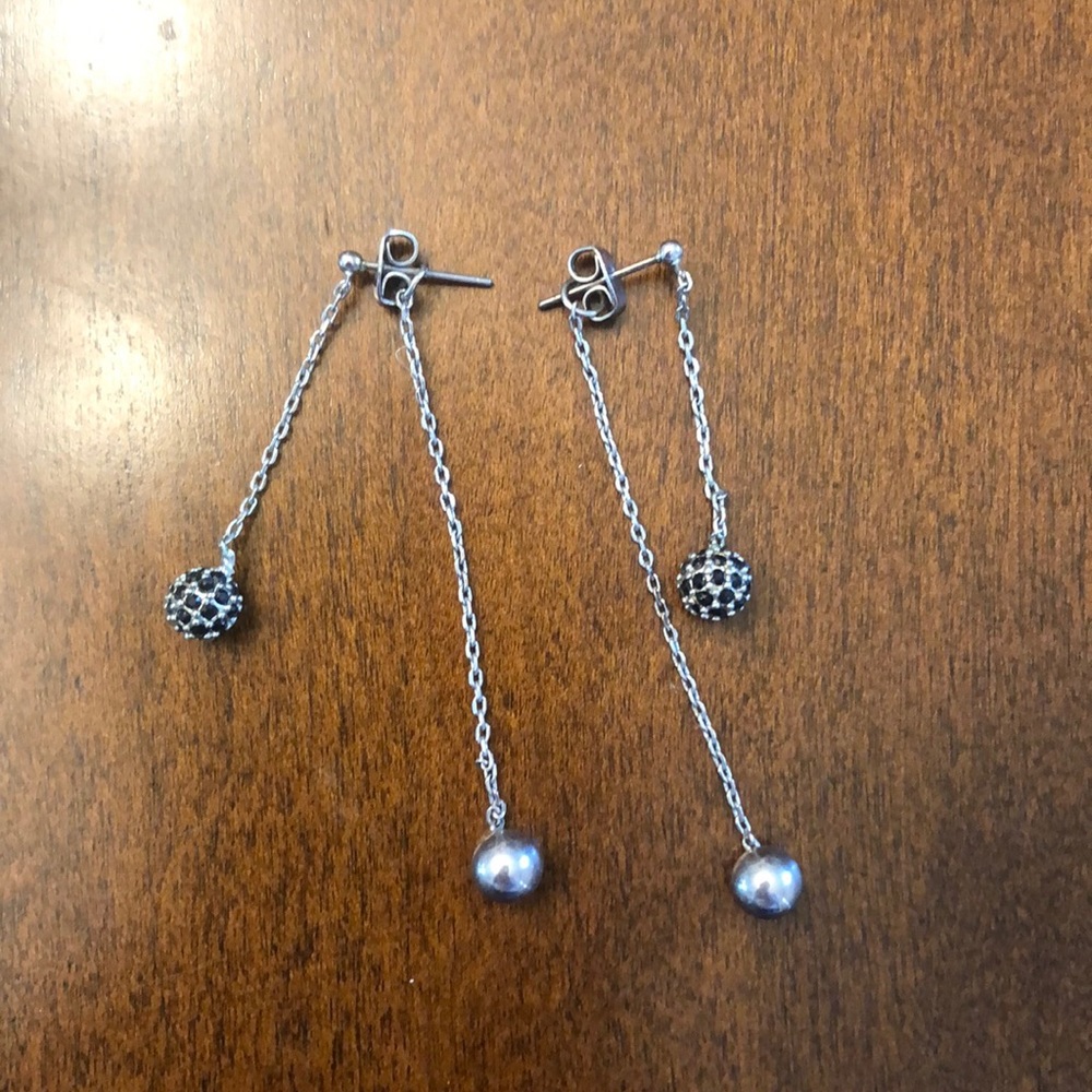 Express earrings